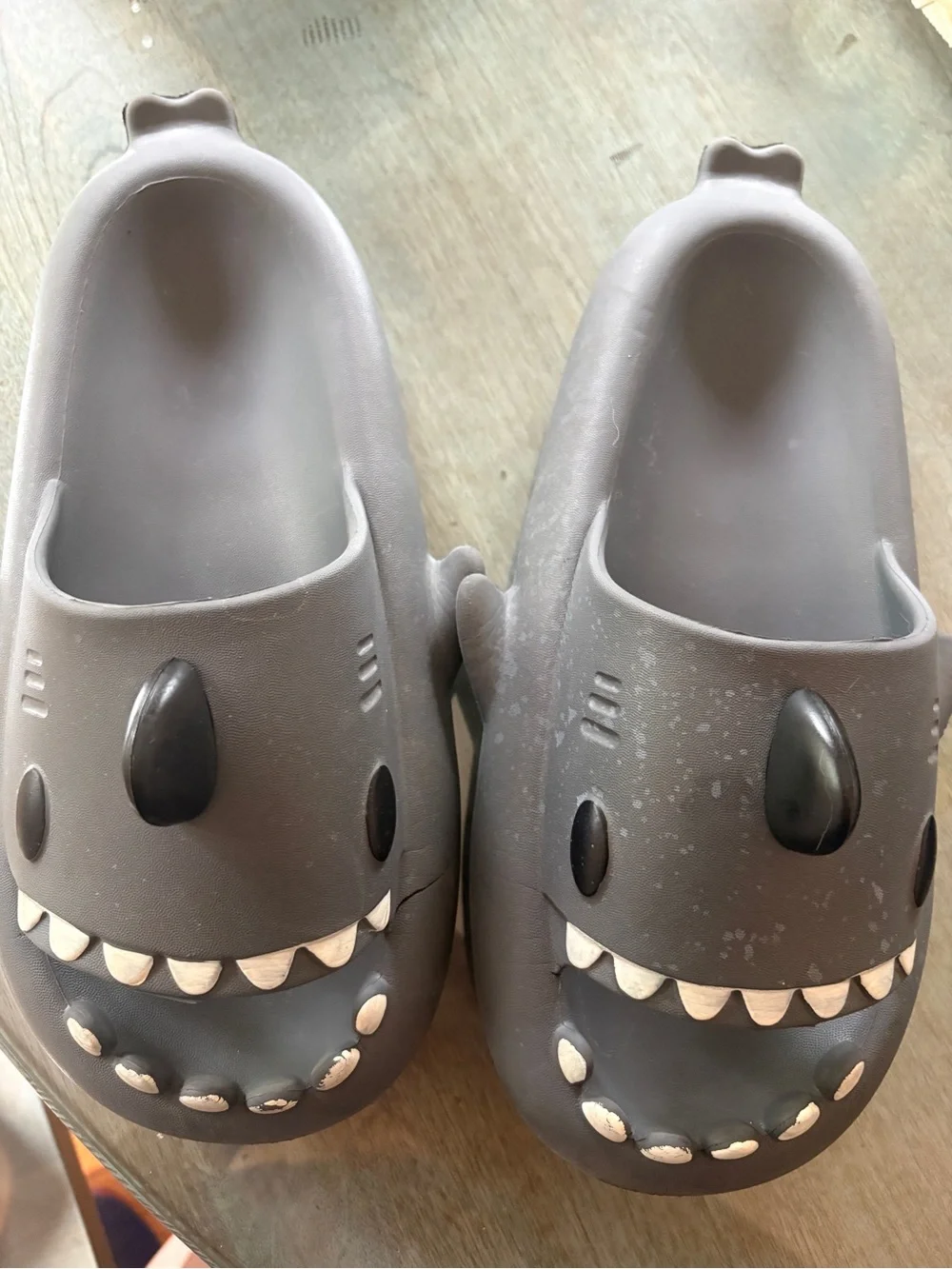 Kids Shark Slip-On Clogs in Gray